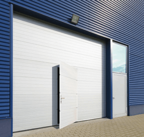 Portillon porte de garage industrielle